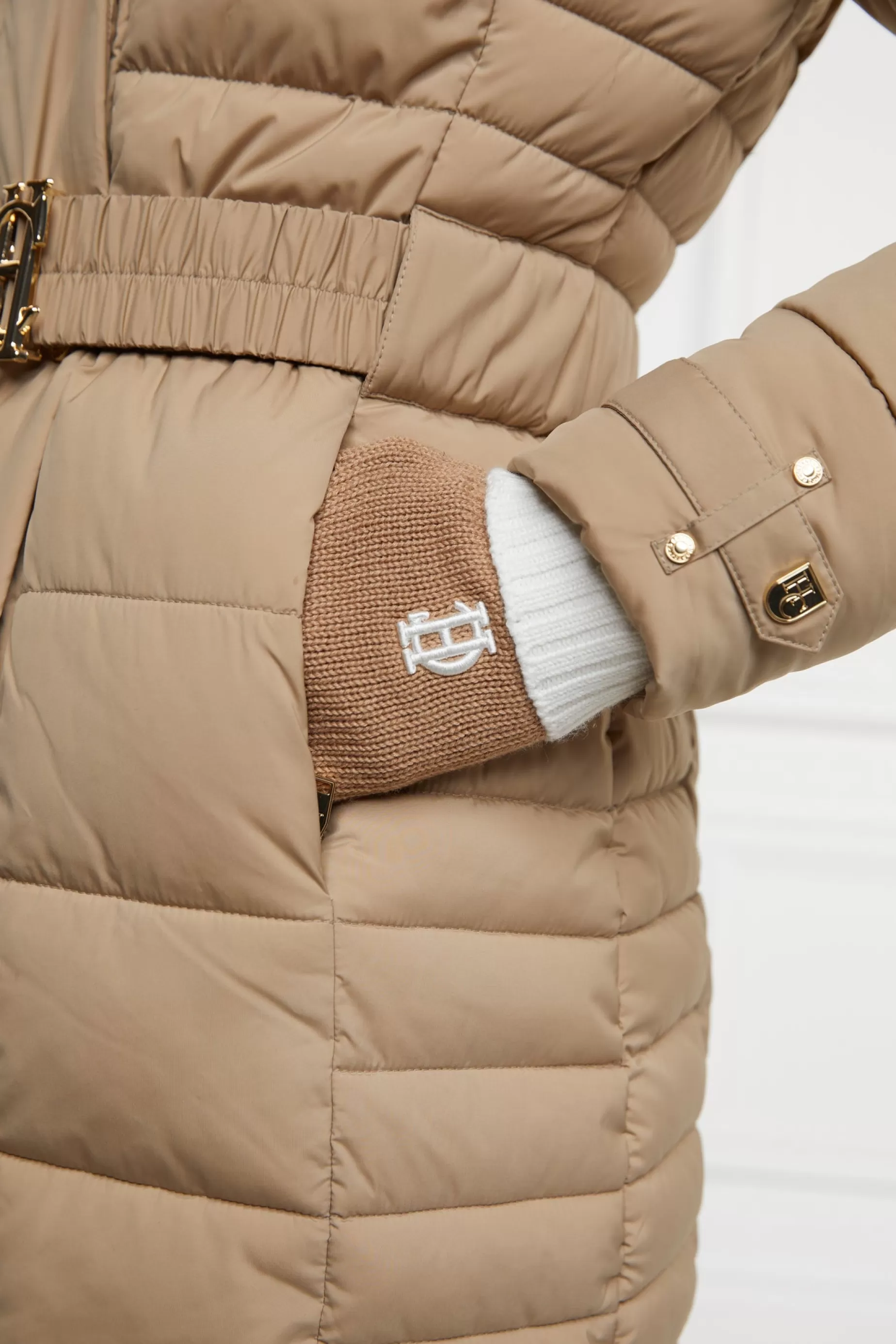 Holland Cooper Gifts For Her | The Perfect Gesture>Chelsea Logo Knitted Gloves Camel Cream