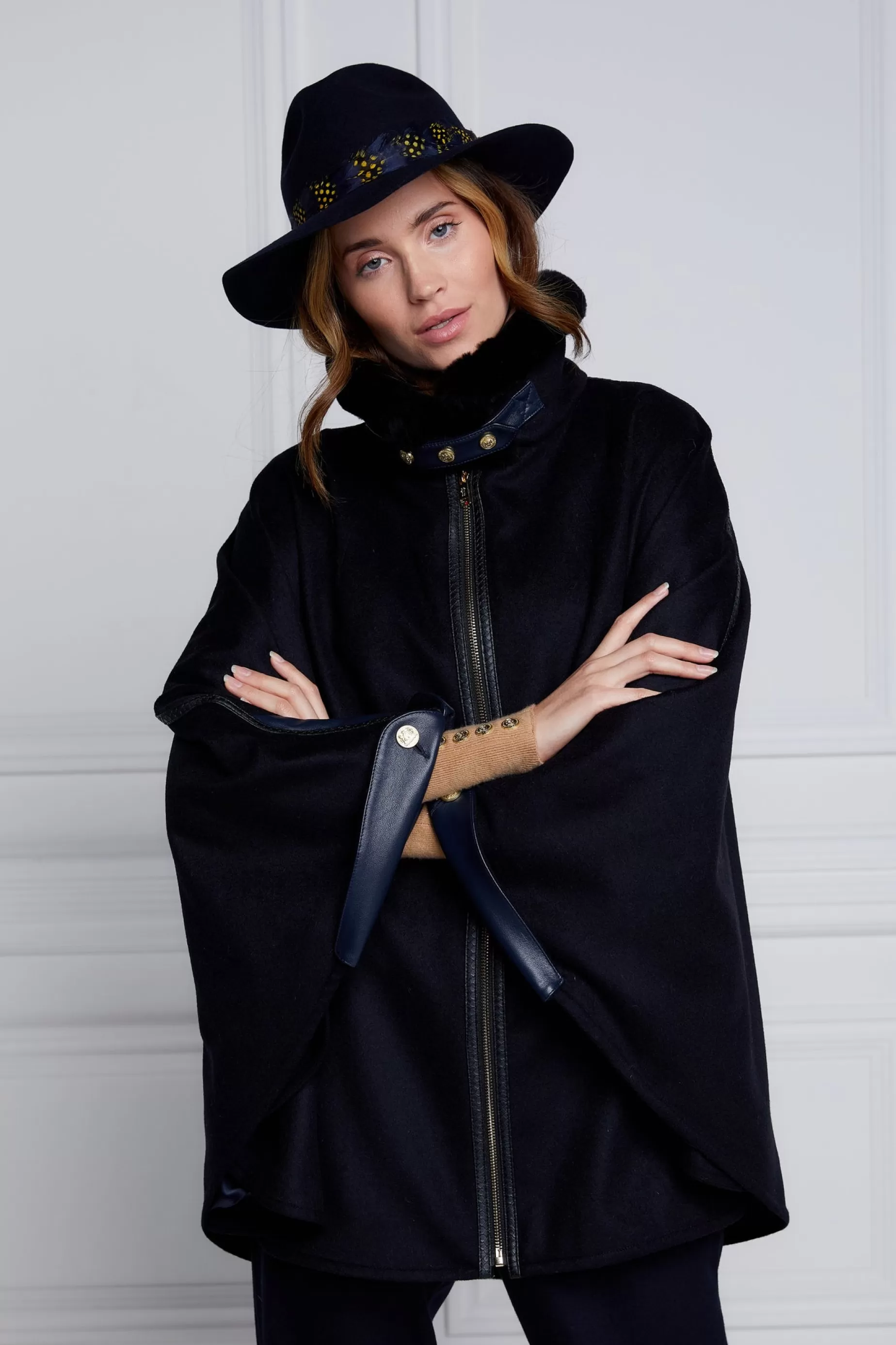 Holland Cooper Capes>Chiltern Cape Soft Navy