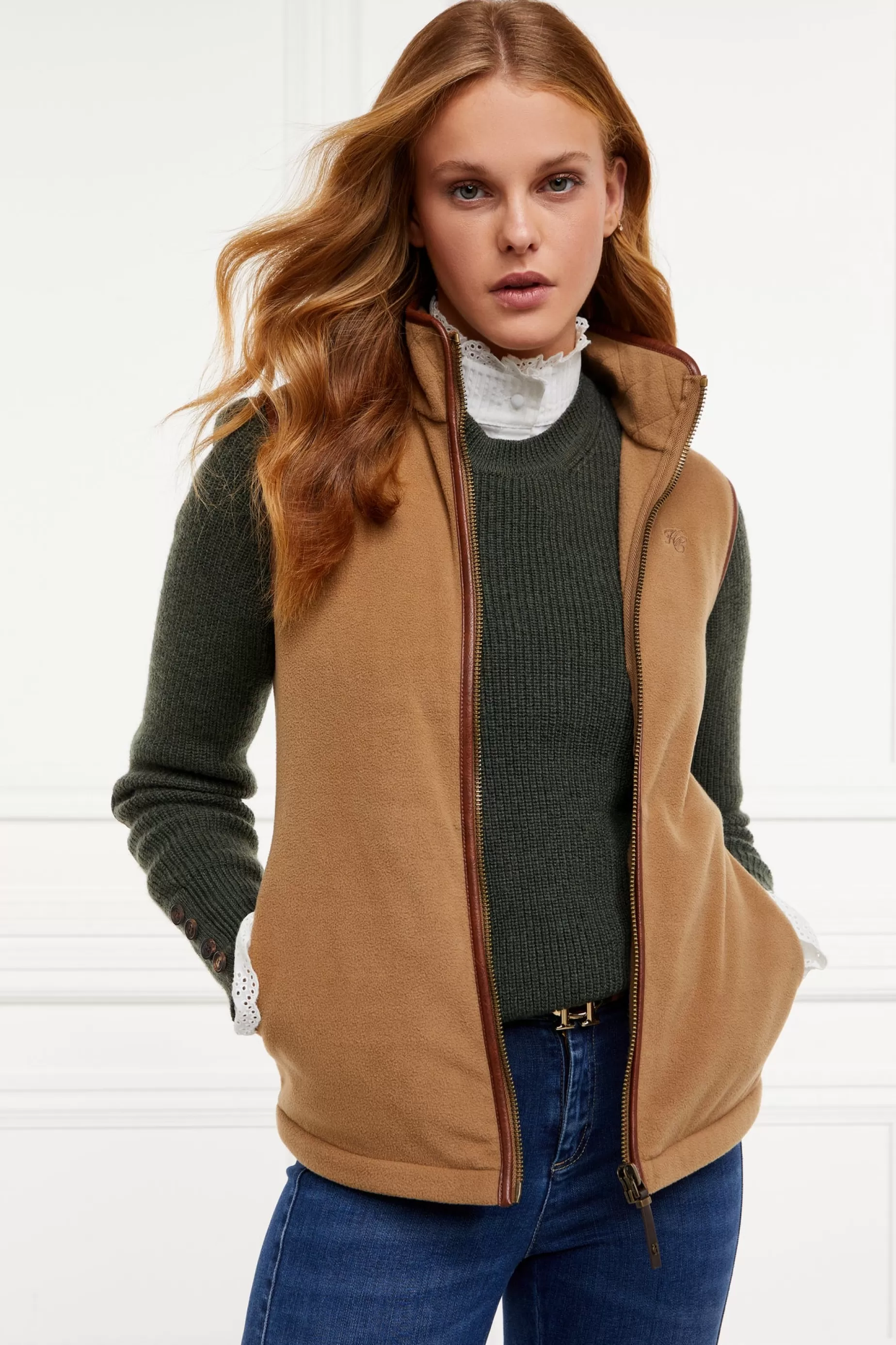 Holland Cooper Shop By Product | Fleeces>Country Fleece Gilet Coffee