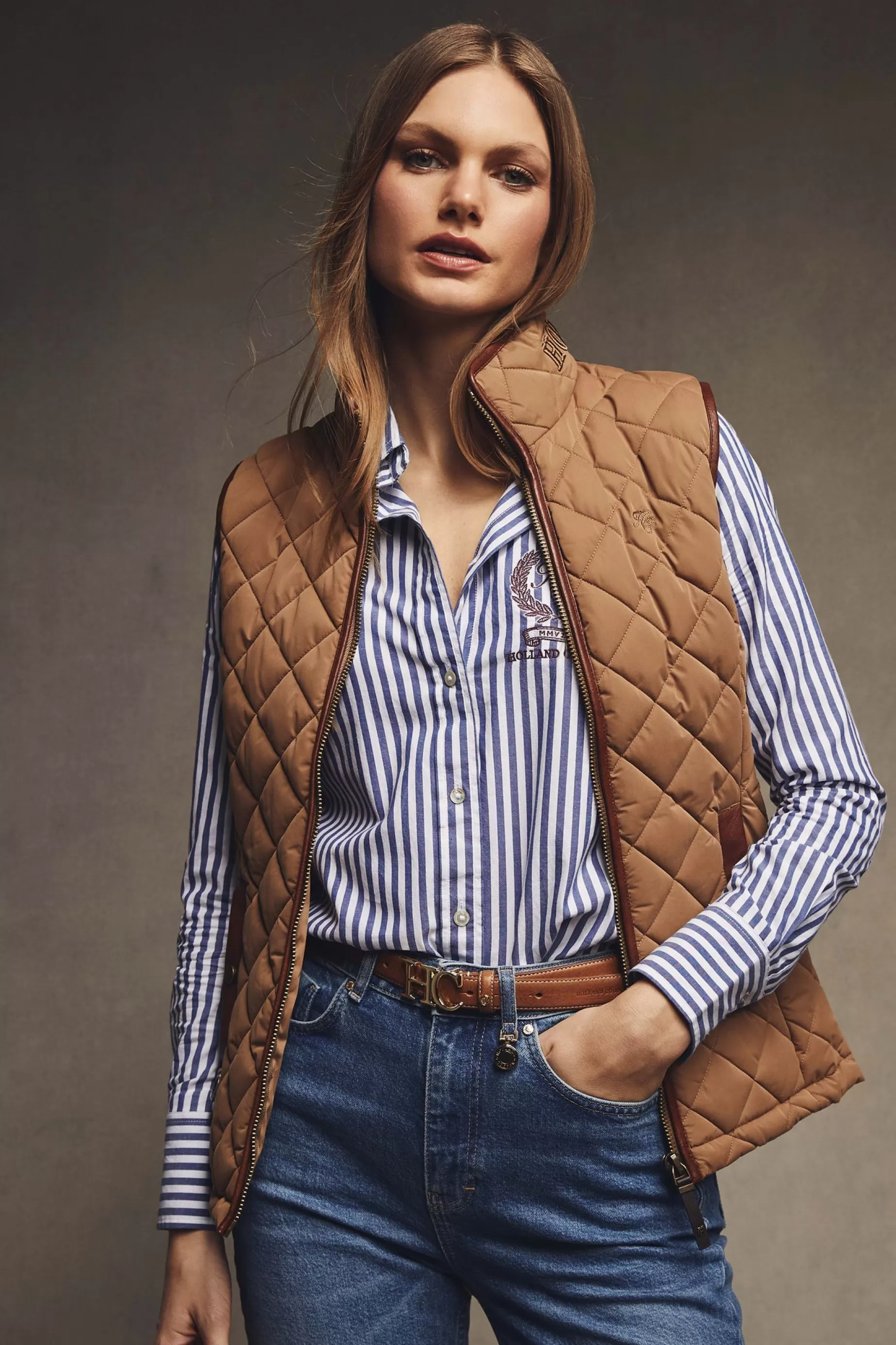 Holland Cooper Bestsellers | Gilets>Country Quilted Gilet Coffee