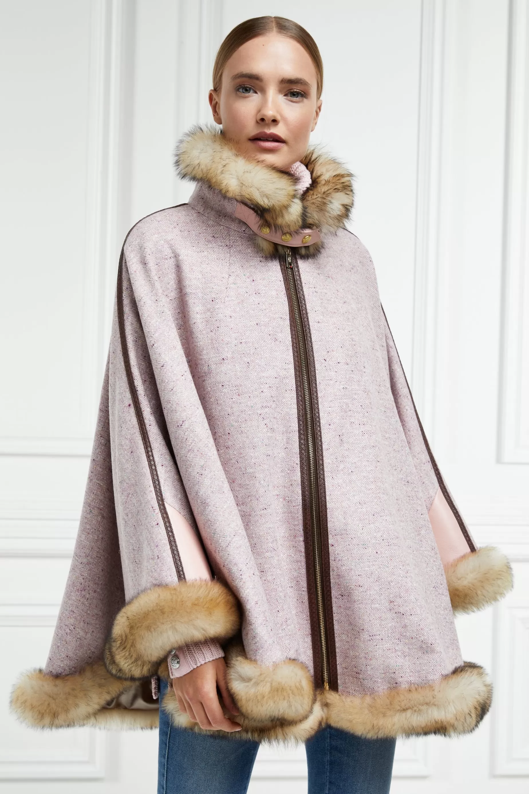 Holland Cooper Capes>Gold Label Chiltern Cape Anniversary Pink