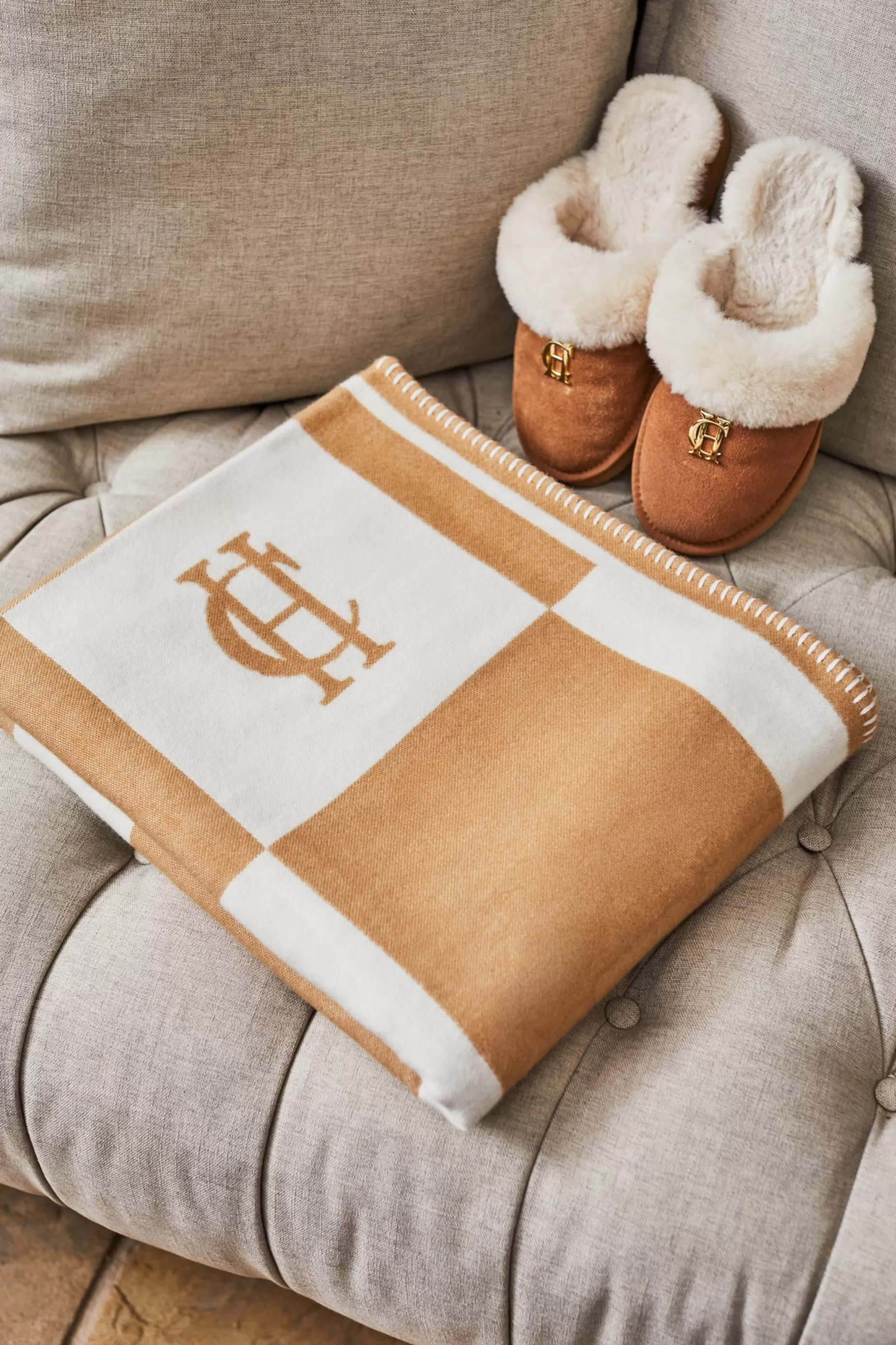 Holland Cooper The Perfect Gesture | Gifts For Her>Luxury Blanket