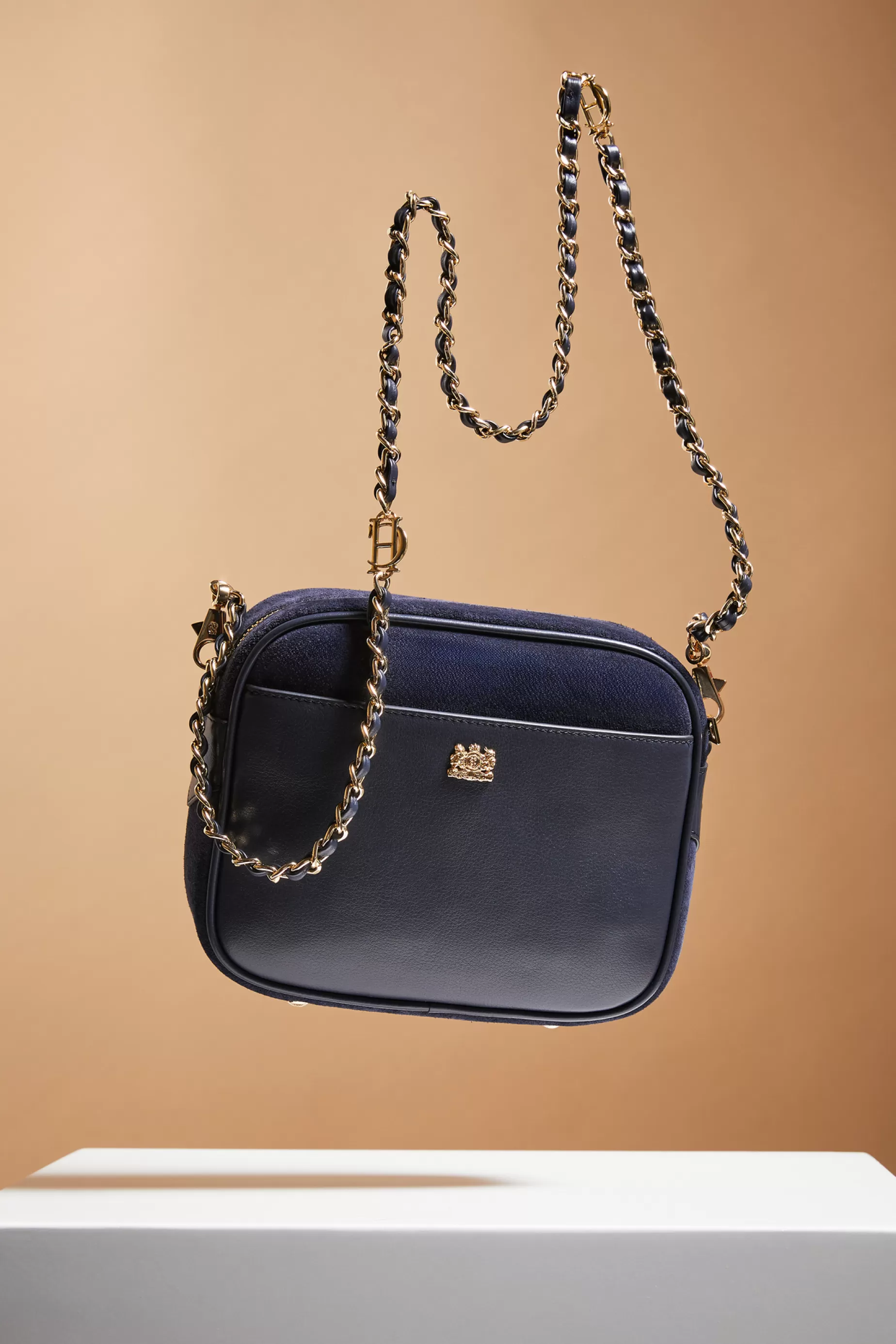 Holland Cooper The Perfect Gesture | Crossbody Bags>Soho Camera Bag Ink Navy Suede