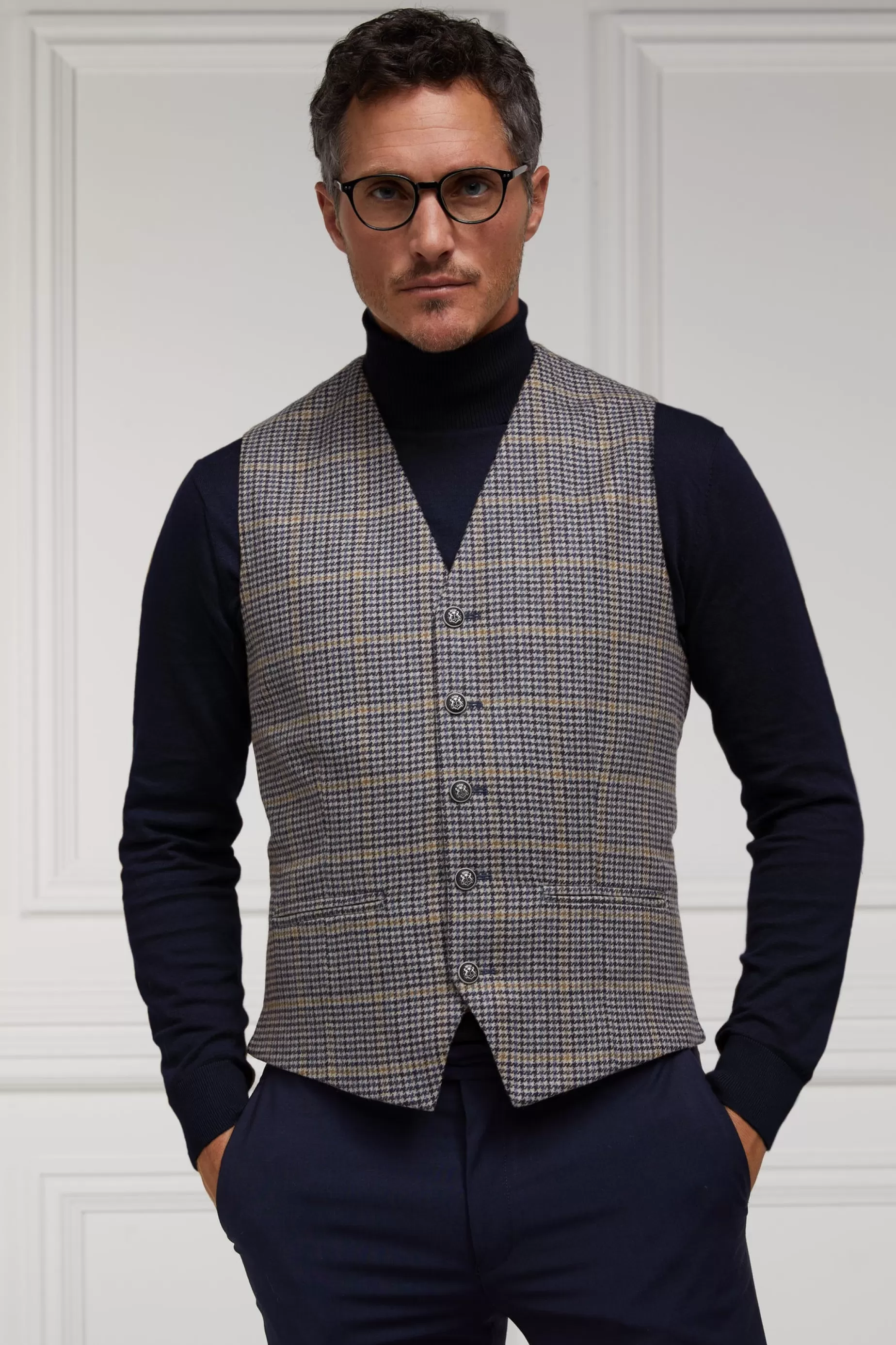 Holland Cooper Waistcoats | Shop By Product>St James Waistcoat Prince of Wales Navy